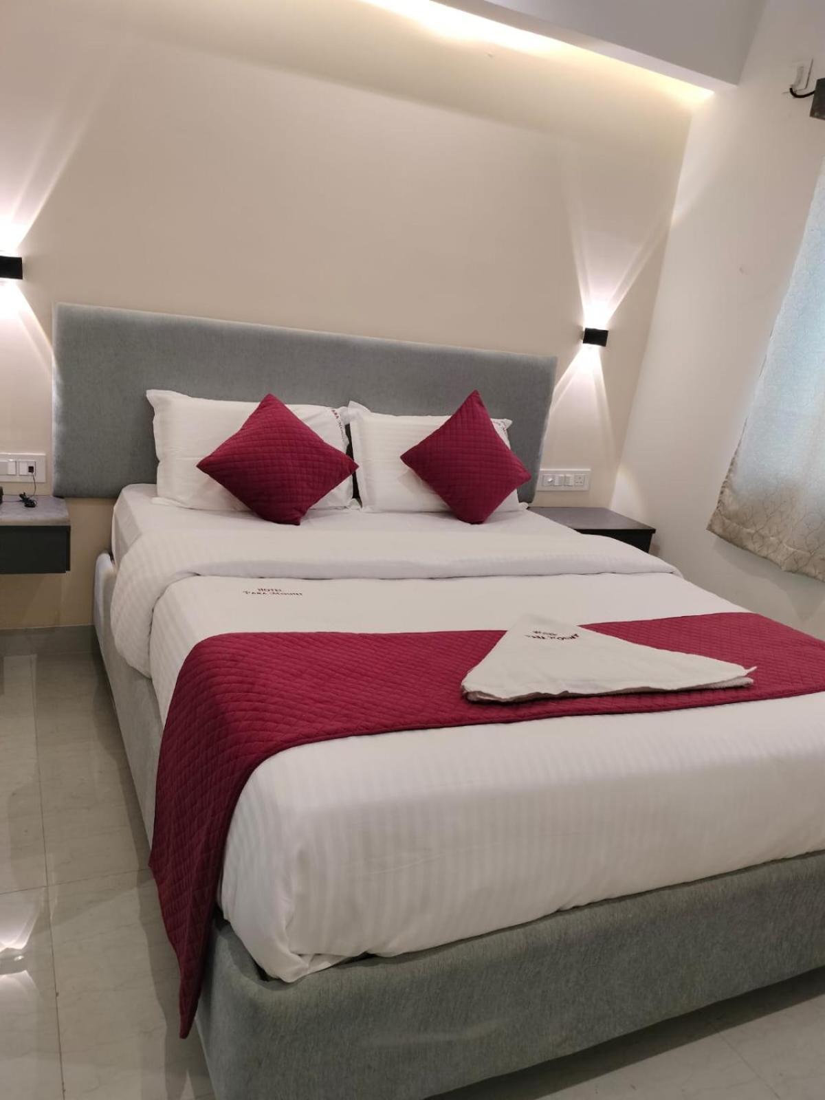 Hotel Paramount Visákhapatnam Kültér fotó