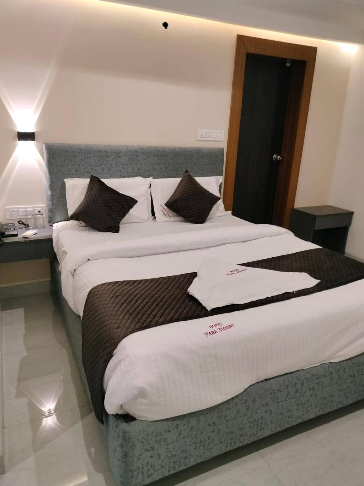Hotel Paramount Visákhapatnam Kültér fotó