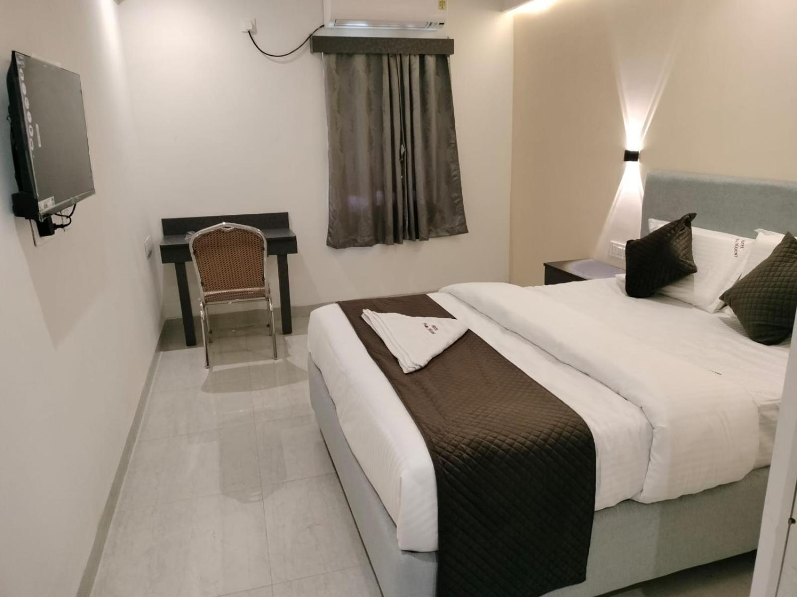 Hotel Paramount Visákhapatnam Kültér fotó